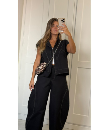 Conjunto leila