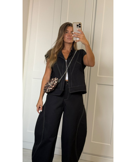 Conjunto leila