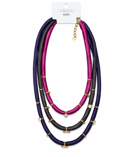 Collar triple rosa